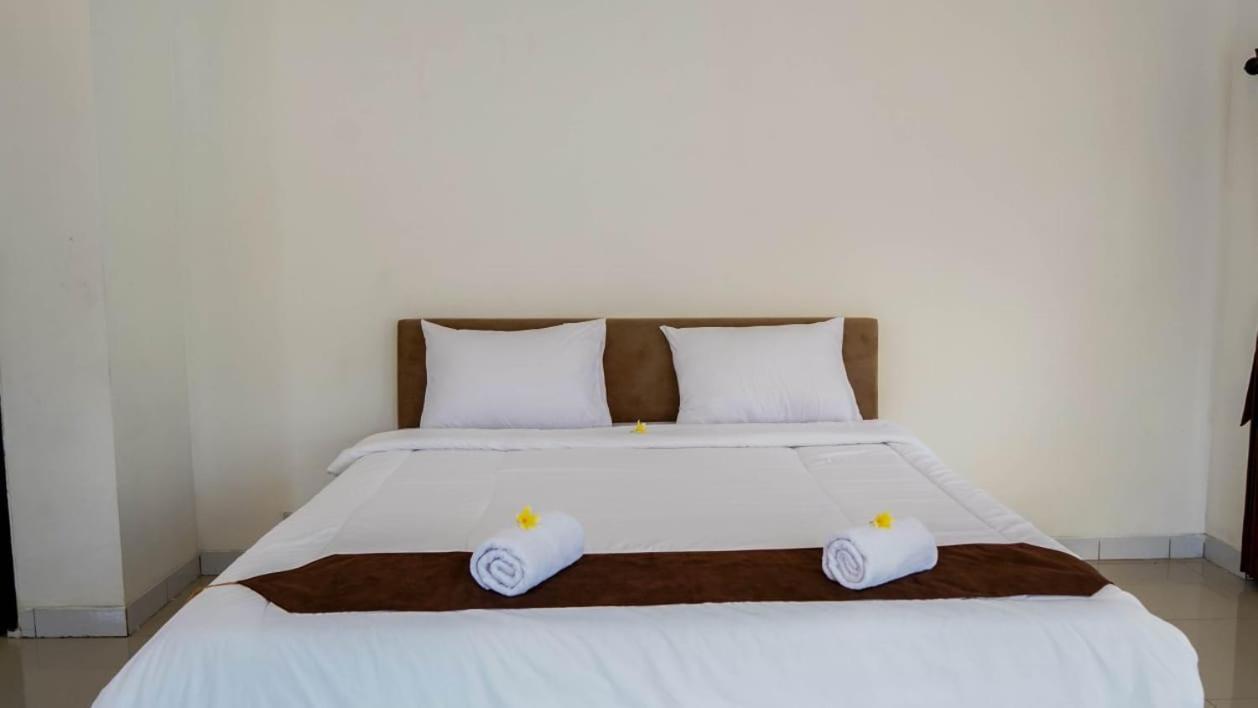 Hotel Pondok Putri Batukaras Eksteriør billede